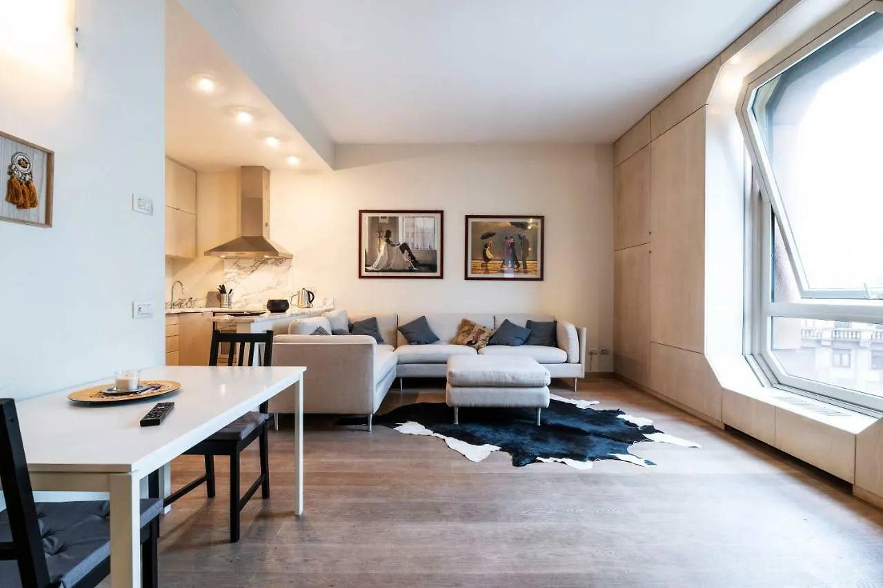 Santo Stefano Luxury Apartment Mailand