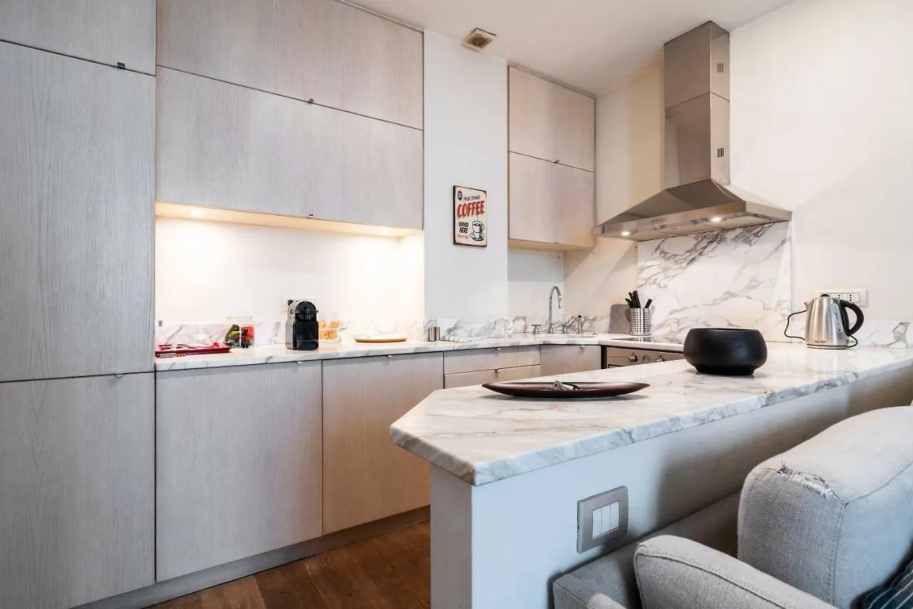 Santo Stefano Luxury Apartment Mailand