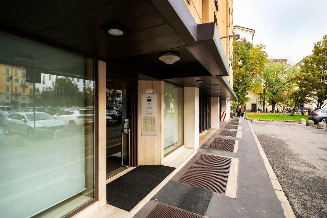 Santo Stefano Luxury Apartment Milan 0*,