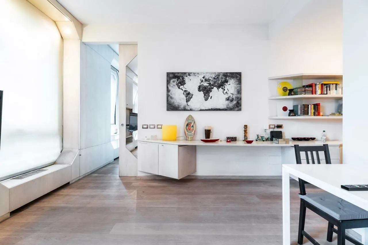 מילאנו Santo Stefano Luxury Apartment